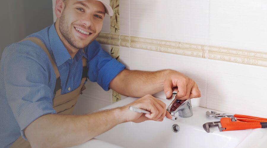 Expert burst pipe repair services in Cadet, MO
